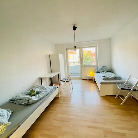 Balkon, Highspeed Wlan, Fuer 4 Personen アパート ニュルンベルク