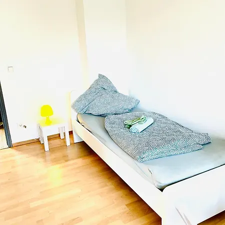 Balkon, Highspeed Wlan, Fuer 4 Personen アパート ニュルンベルク